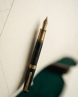 Atelier-Feder N° 7, Goldfeder F, Restaurierter Federhalter, Goldfeder, Federbreite F, Ansicht 2